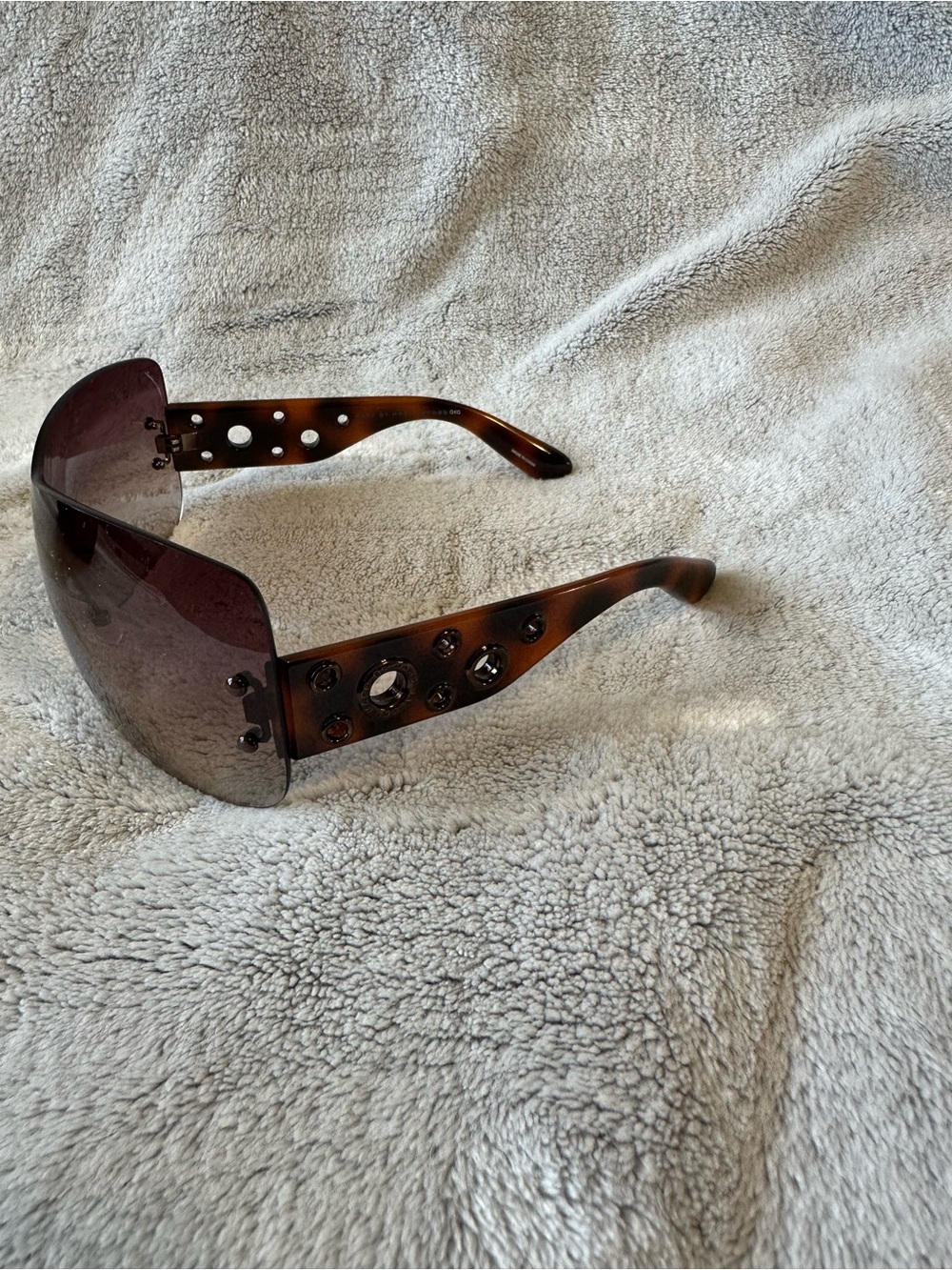 Marc by Marc Jacobs Women’s Brown Shield Sunglasses - Picture 6 of 10